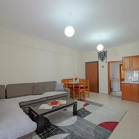 Florenc Lägenhet Sarandë